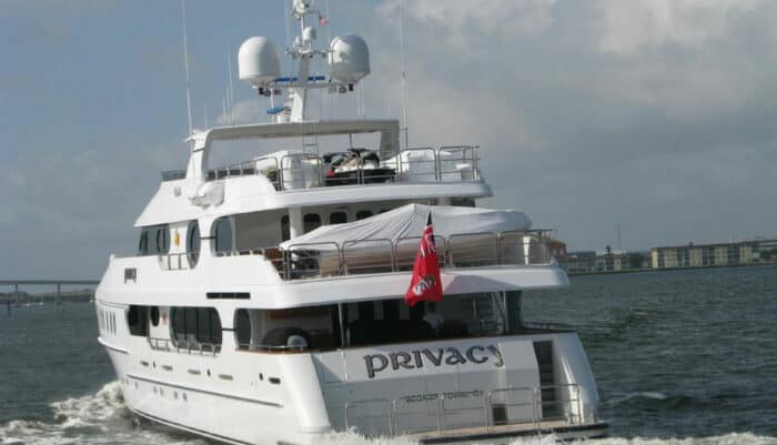 does tiger woods still own his yacht privacy