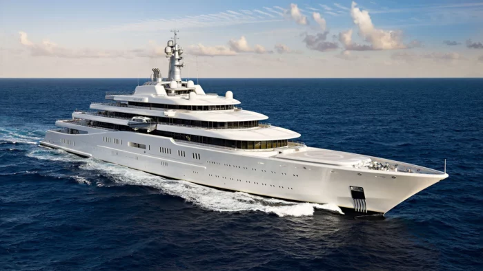 roman abramovich yacht helicopter